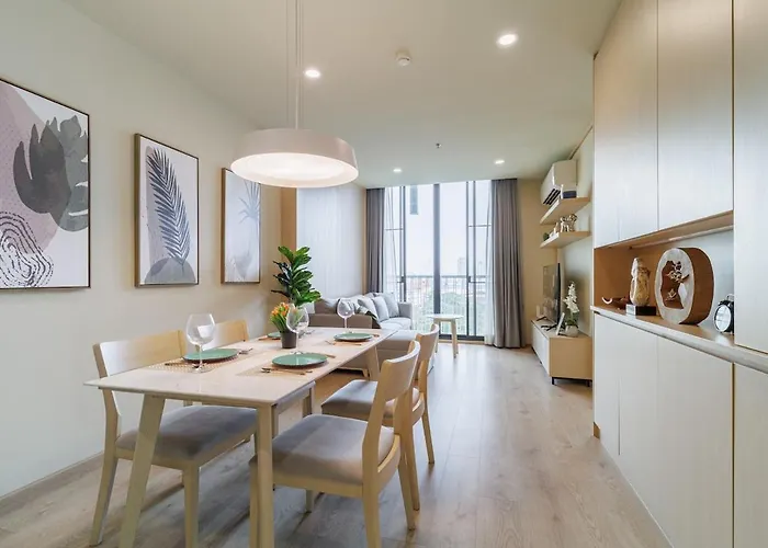 Huge Luxury Center Of Bkk! 5 Mins Bts Asok Apartment